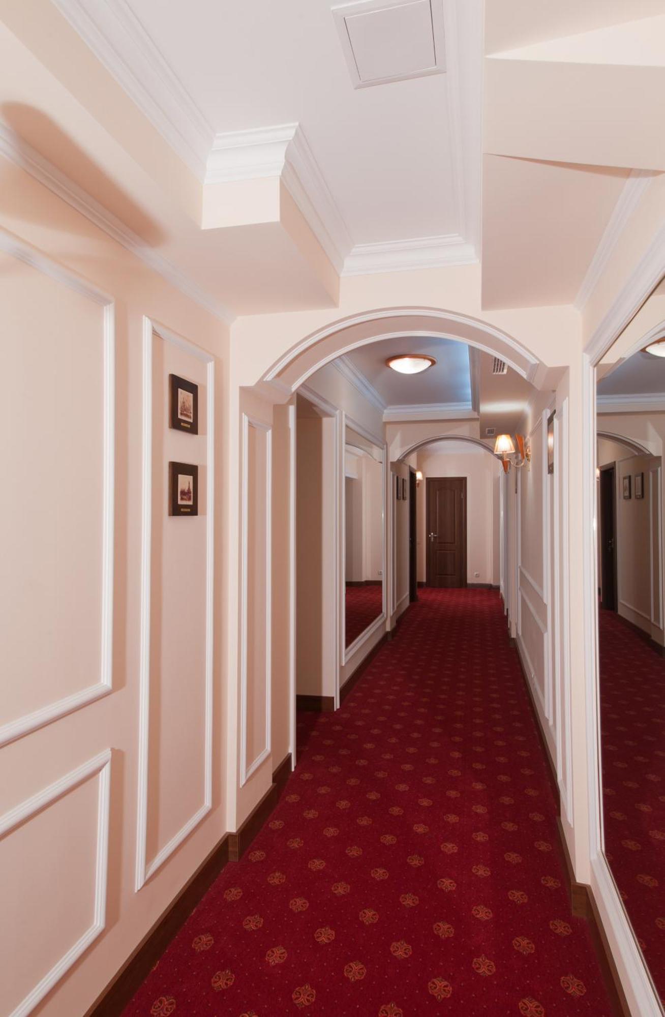 7 Sky Hotel Klinicheskaya Street كييف المظهر الخارجي الصورة