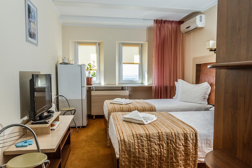 7 Sky Hotel Klinicheskaya Street كييف المظهر الخارجي الصورة