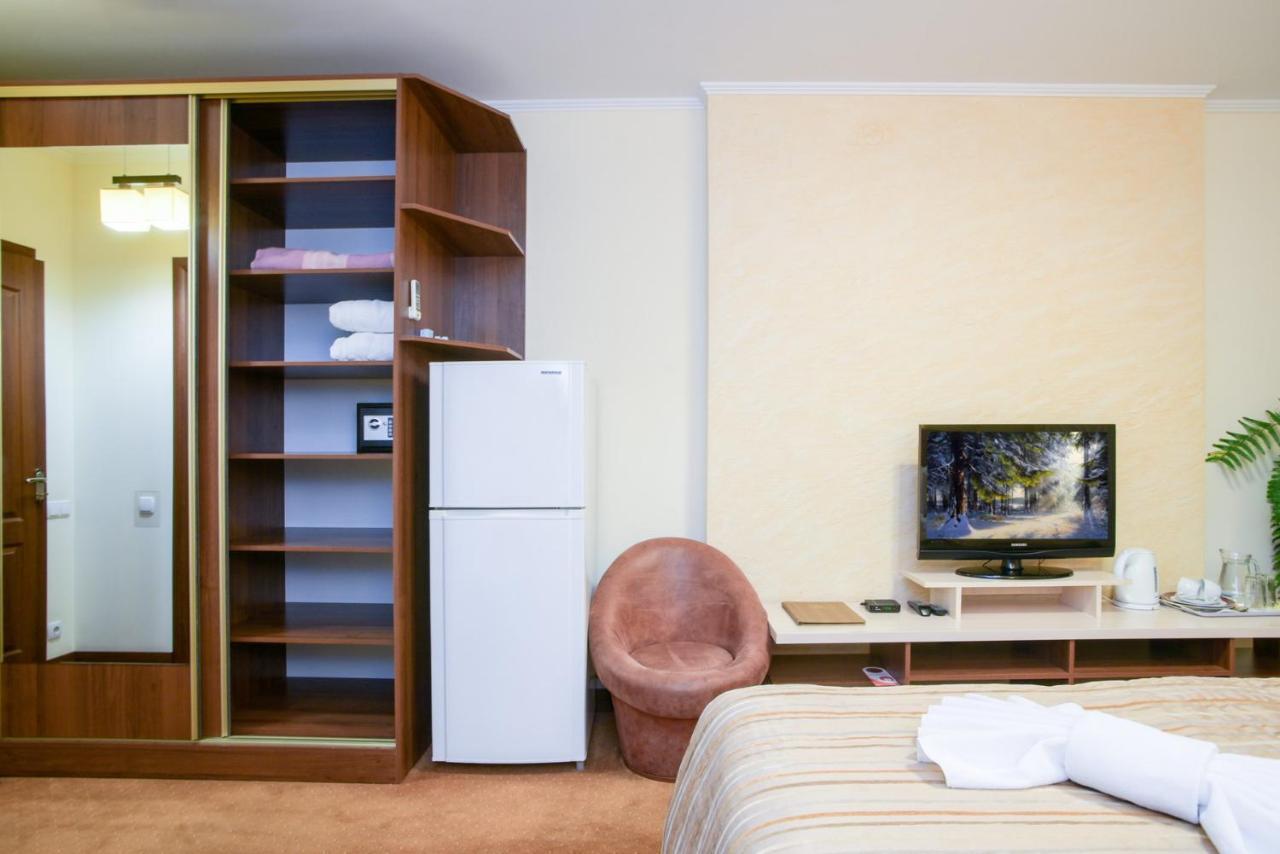 7 Sky Hotel Klinicheskaya Street كييف المظهر الخارجي الصورة
